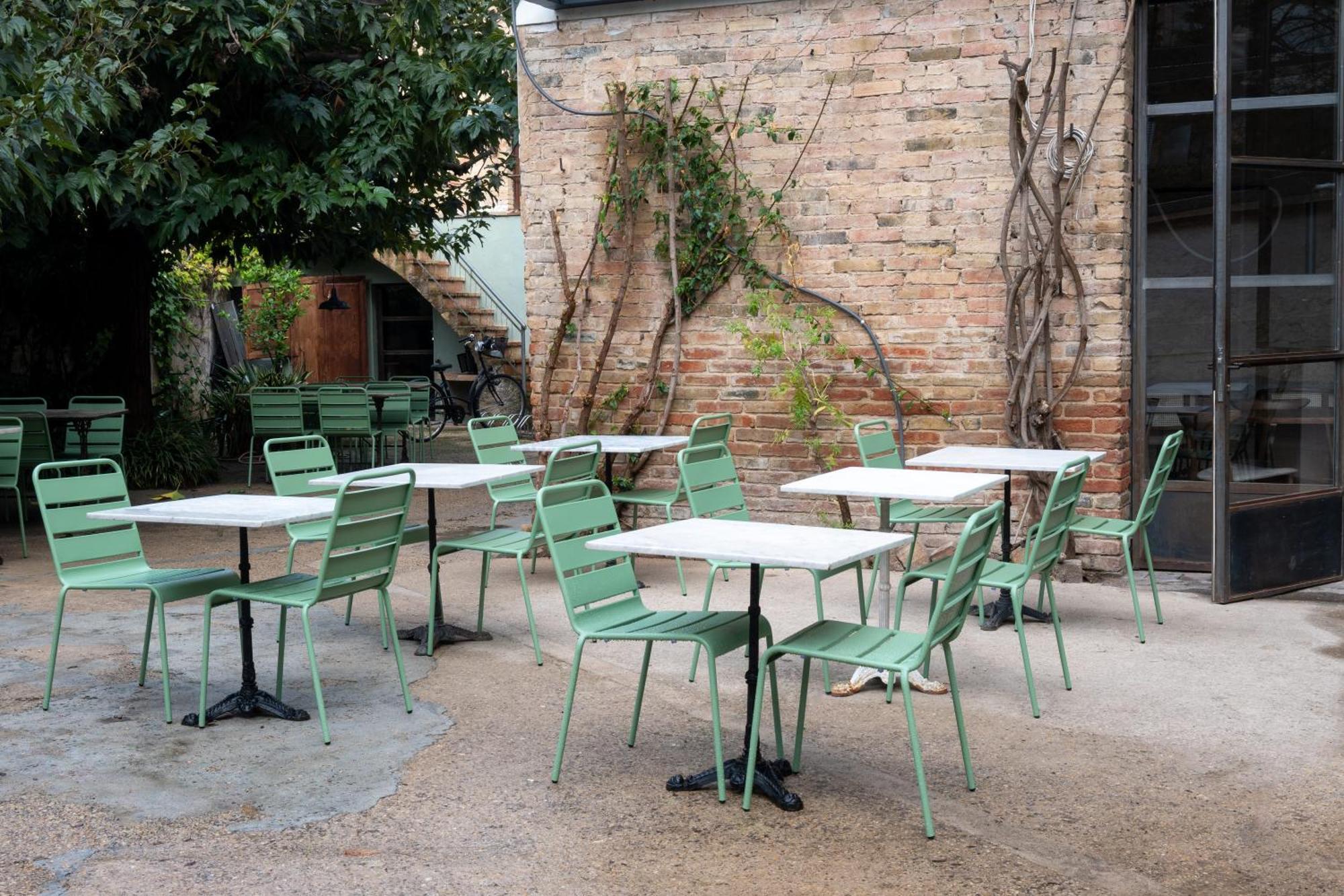 Flora Bed & Breakfast Banyoles Dış mekan fotoğraf